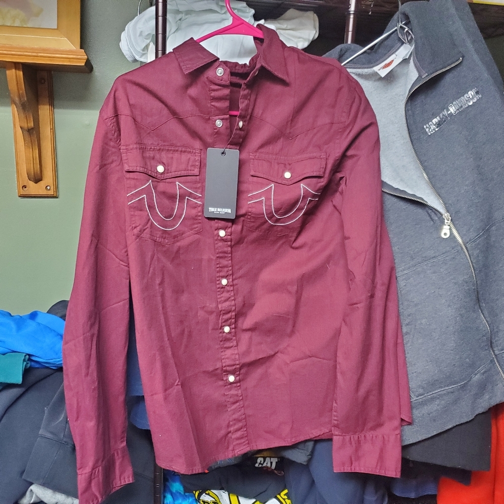 True Religion Western Style Button Up Pearl Snap Long Sleeve Zinfandel Color Men